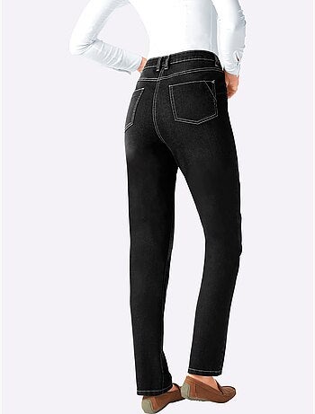 Jean droit à taille haute avec coutures délavées et poches arrière. - taille courte - moda vilona