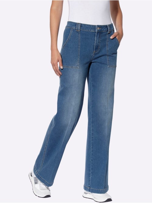 Jean Droit Coupe Tendance Et Large - Taille Standard - Helline - Kiabi Jean Droit Coupe Tendance Et Large - Taille Standard - Helline - Kiabi