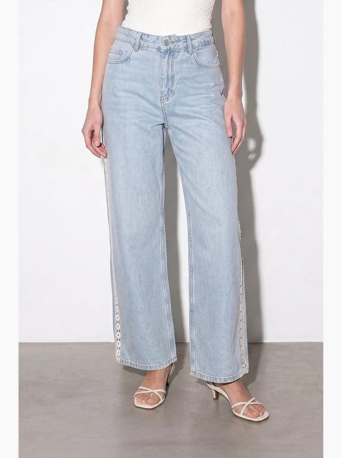 Jean droit taille haute brodé dilvin - Kiabi Jean droit taille haute brodé dilvin - Kiabi