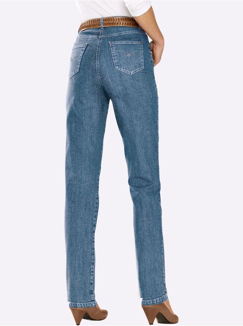 Jean élancé en denim avec broderie sur poches arrière - Taille standard - Witt - Kiabi Jean élancé en denim avec broderie sur poches arrière - Taille standard - Witt - Kiabi