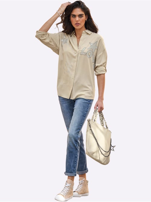 Jean en denim extensible coupe régulière avec poches avant et arrière - Taille standard - Helline - Kiabi Jean en denim extensible coupe régulière avec poches avant et arrière - Taille standard - Helline - Kiabi