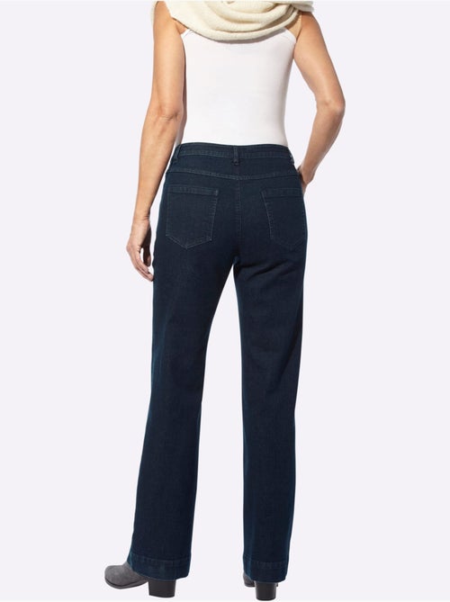 Jean en qualité extensible avec ceinture gainante et jambes larges - taille standard - moda vilona - Kiabi Jean en qualité extensible avec ceinture gainante et jambes larges - taille standard - moda vilona - Kiabi