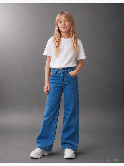 Jean évasé avec taille ajustable et poches - Kiabi Jean évasé avec taille ajustable et poches - Kiabi