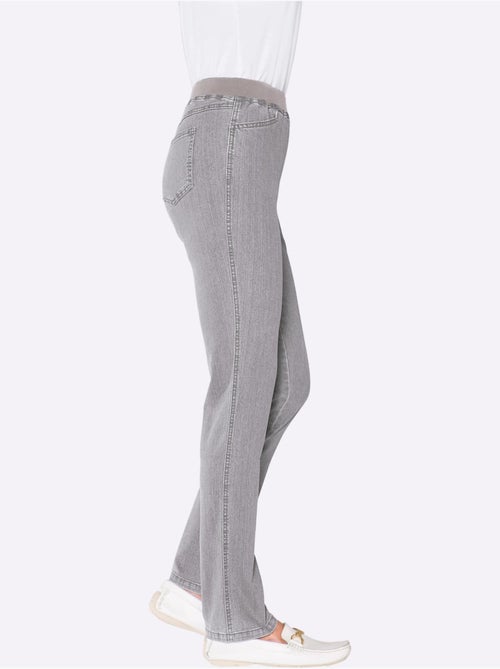 Jean extensible avec ceinture élastique et poches pratiques - Taille courte - Witt - Kiabi Jean extensible avec ceinture élastique et poches pratiques - Taille courte - Witt - Kiabi