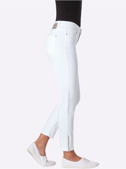 Jean Extensible Coupe 5 Poches - Taille Courte - Helline - Kiabi Jean Extensible Coupe 5 Poches - Taille Courte - Helline - Kiabi