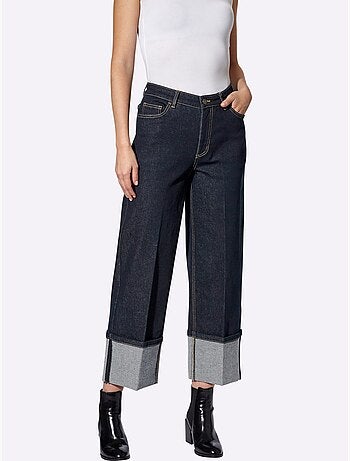 Jean Extensible Finition Des Jambes Avec Revers - Taille Standard - Helline