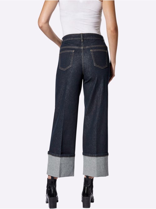 Jean Extensible Finition Des Jambes Avec Revers - Taille Standard - Helline - Kiabi