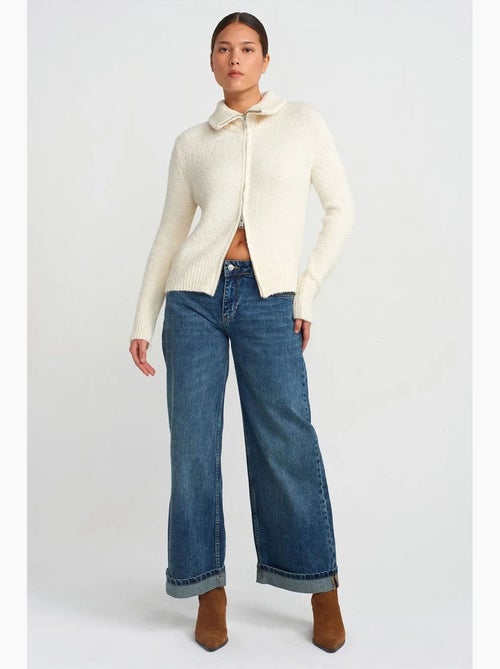 Jean femme taille haute à jambe large dilvin - Kiabi Jean femme taille haute à jambe large dilvin - Kiabi