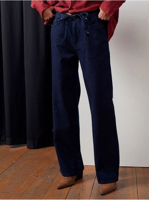 Jean femme taille mi-haute à jambe droite dilvin - Kiabi Jean femme taille mi-haute à jambe droite dilvin - Kiabi