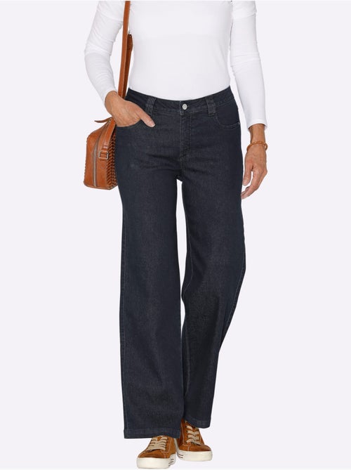 Jean large décontracté avec poches arrondies et plaquées - taille standard - moda vilona - Kiabi Jean large décontracté avec poches arrondies et plaquées - taille standard - moda vilona - Kiabi