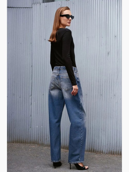 Jean large en denim de coton, taille haute dilvin - Kiabi Jean large en denim de coton, taille haute dilvin - Kiabi