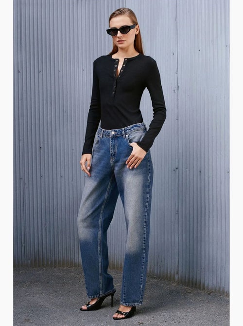 Jean large en denim de coton, taille haute dilvin - Kiabi Jean large en denim de coton, taille haute dilvin - Kiabi