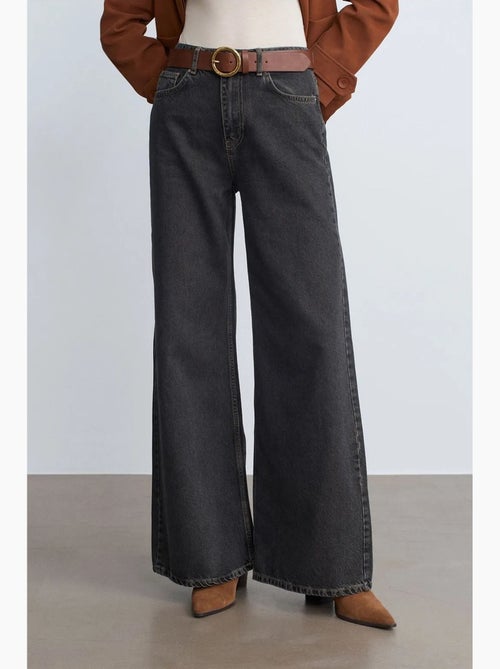Jean large en denim de coton, taille haute dilvin - Kiabi Jean large en denim de coton, taille haute dilvin - Kiabi