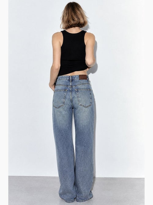 Jean large taille haute hiccup - Kiabi Jean large taille haute hiccup - Kiabi