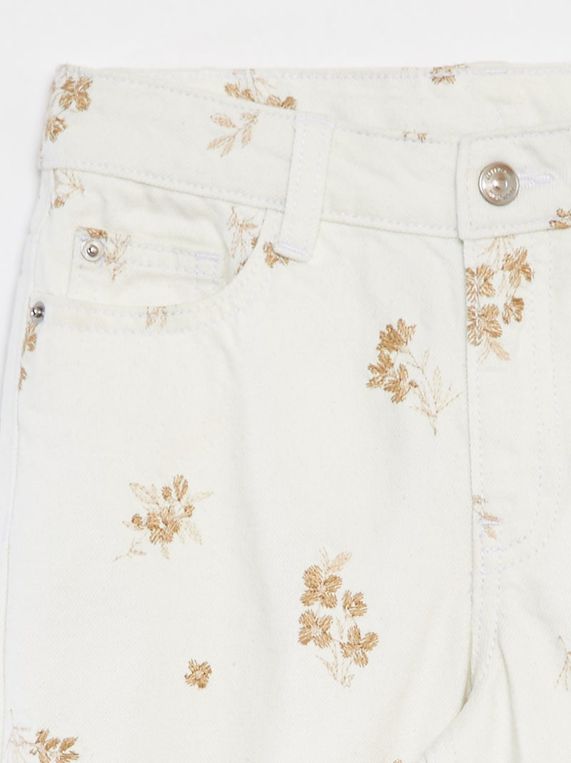 Jean mom avec motif floral BLANC - Kiabi
