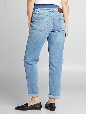 Jean mom grossesse avec abrasions