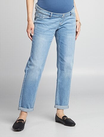 Jean mom grossesse avec abrasions