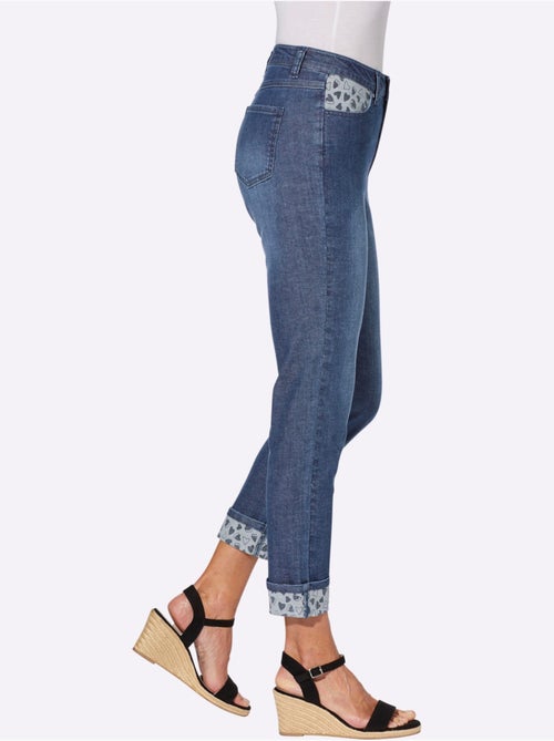 Jean Motif Cœur Tendance - Taille Standard - Moda Vilona - Kiabi Jean Motif Cœur Tendance - Taille Standard - Moda Vilona - Kiabi