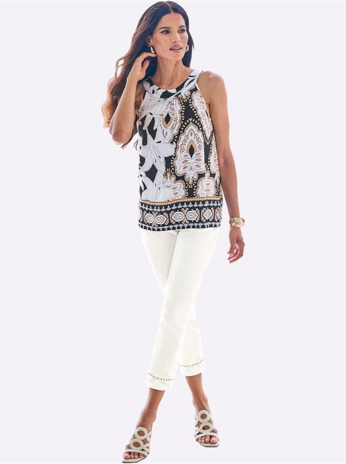 Jean Push-up Perles Et Petites Pierres Brillantes Fantaisie - Taille Standard - Helline - Kiabi Jean Push-up Perles Et Petites Pierres Brillantes Fantaisie - Taille Standard - Helline - Kiabi