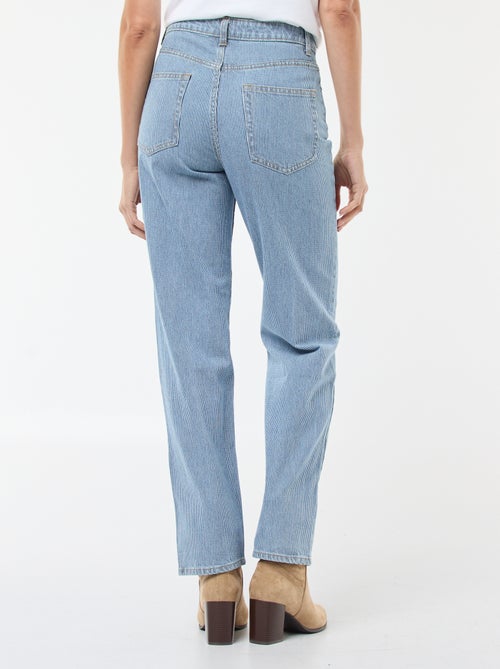 Jean regular avec lignes en coton - Kiabi Jean regular avec lignes en coton - Kiabi