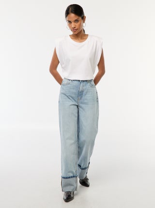 Jean regular / taille haute avec large revers à la base
