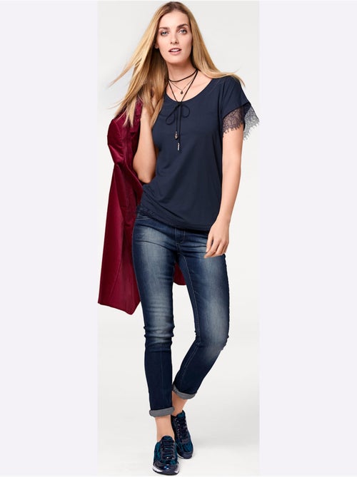 Jean skinny à effet ventre plat avec Power Mesh intégré - Taille courte - Helline - Kiabi Jean skinny à effet ventre plat avec Power Mesh intégré - Taille courte - Helline - Kiabi