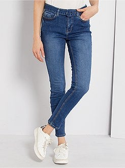Jean skinny avec ceinture à boucle - Kiabi