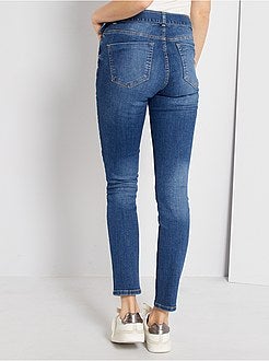 Jean skinny avec ceinture à boucle - Kiabi