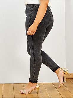Jean slim 5 poches effet push-up L32 - Kiabi