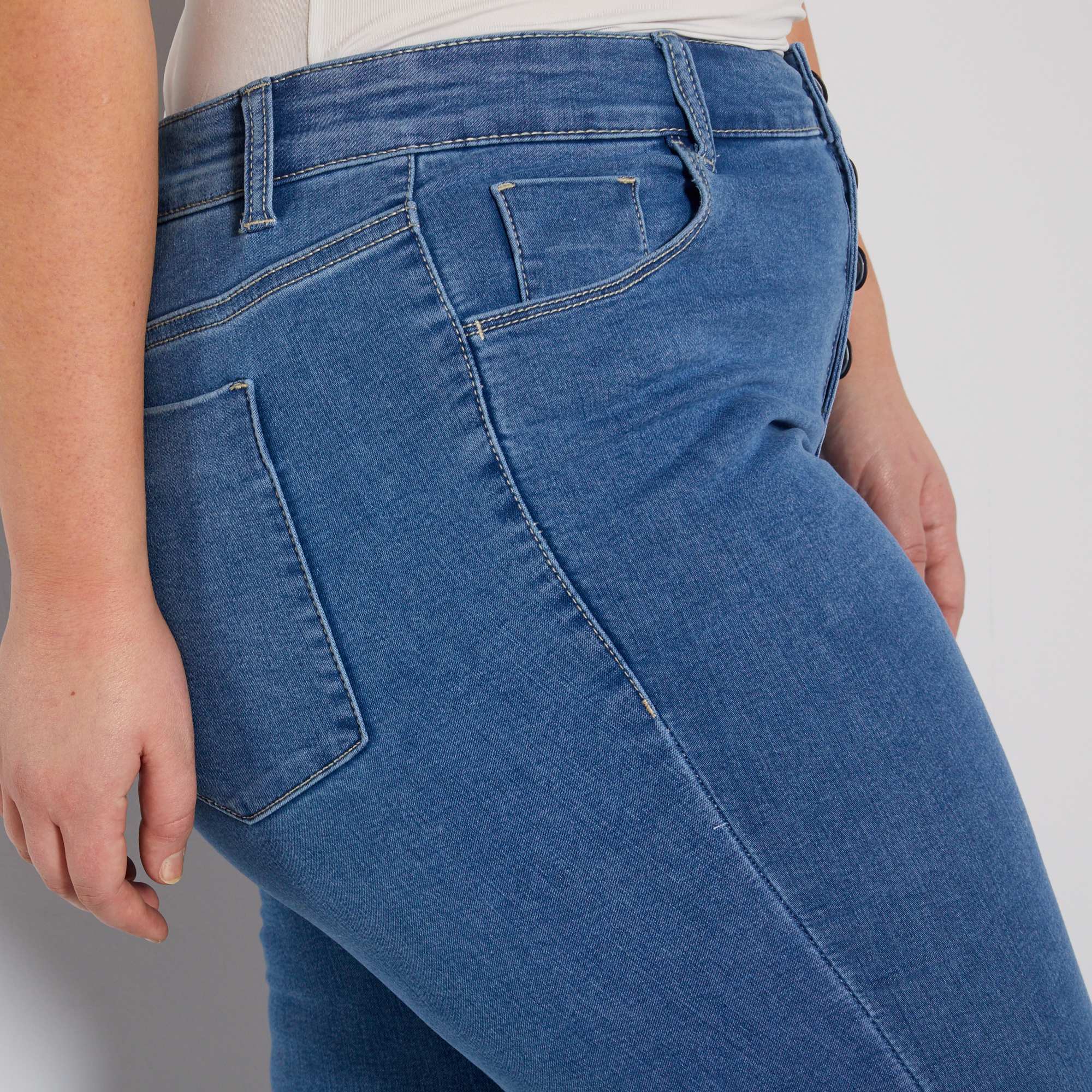 Jean Slim Taille Haute Grande Taille Femme Délavé Kiabi 1800€ 6725