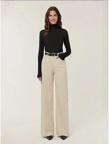 Jean taille haute à jambes larges