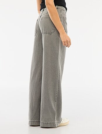 Jean taille haute avec boutons