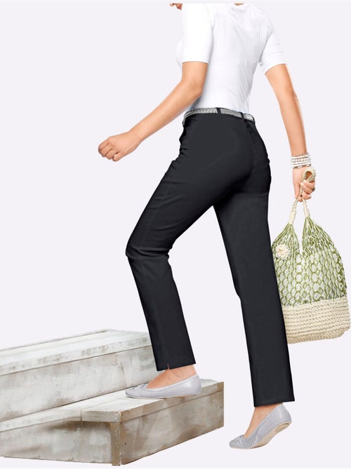Jean taille haute avec ceinture élastique et poches devant - Taille courte - Moda Vilona - Kiabi Jean taille haute avec ceinture élastique et poches devant - Taille courte - Moda Vilona - Kiabi