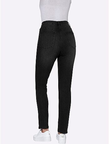 Jean taille haute avec coupe carotte et poches pratiques - taille standard - moda vilona
