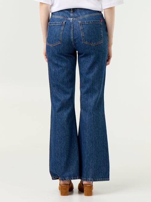 Jean taille haute coupe flare avec broderies 'cœurs' - Kiabi