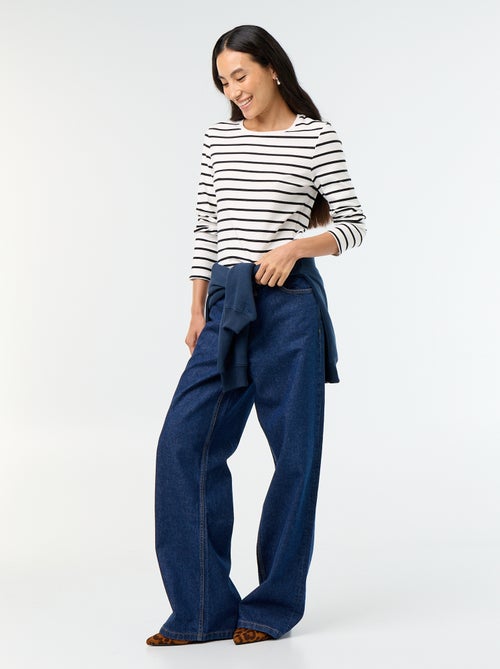 Jean wide avec patte de boutonnage décalée - Kiabi Jean wide avec patte de boutonnage décalée - Kiabi