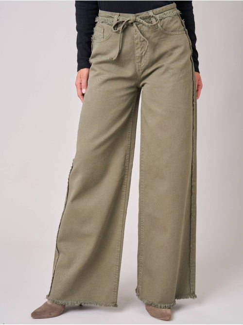 Jean wide leg femme 100% coton 'deeluxe' - Kiabi Jean wide leg femme 100% coton 'deeluxe' - Kiabi