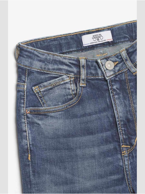 Jeans 400/12 mom droite 7/8ème 'Le Temps Des Cerises' - Kiabi Jeans 400/12 mom droite 7/8ème 'Le Temps Des Cerises' - Kiabi