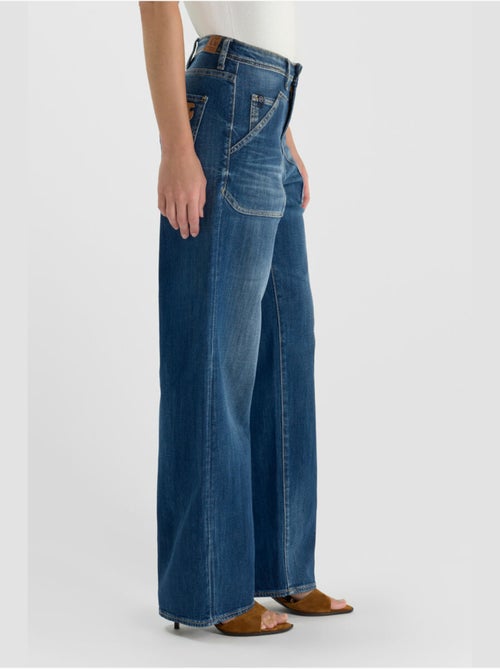 Jeans 400/28 loose loose large 'Le Temps Des Cerises' - Kiabi Jeans 400/28 loose loose large 'Le Temps Des Cerises' - Kiabi