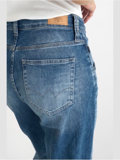 Jeans 400/60 girlfriend loose large 7/8ème 'Le Temps Des Cerises' - Kiabi