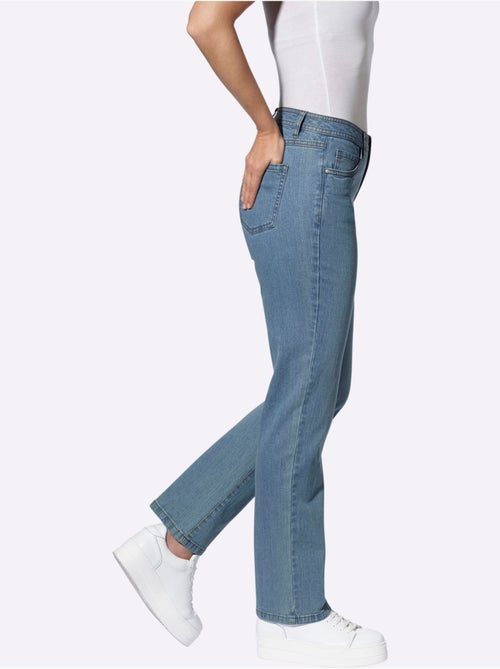 Jeans 5 poches en coton extensible à jambes droites - taille courte - witt - Kiabi Jeans 5 poches en coton extensible à jambes droites - taille courte - witt - Kiabi
