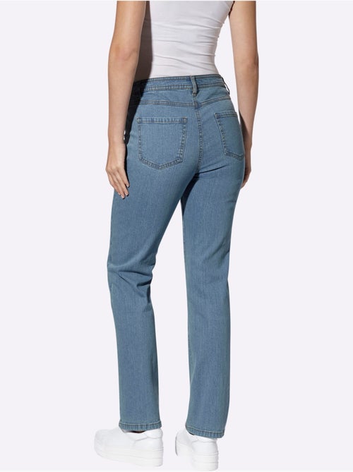 Jeans 5 poches en coton extensible à jambes droites - taille courte - witt - Kiabi Jeans 5 poches en coton extensible à jambes droites - taille courte - witt - Kiabi