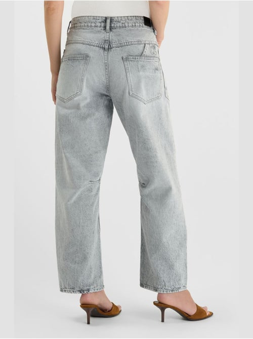 Jeans balloon loose large 'Le Temps Des Cerises' - Kiabi Jeans balloon loose large 'Le Temps Des Cerises' - Kiabi