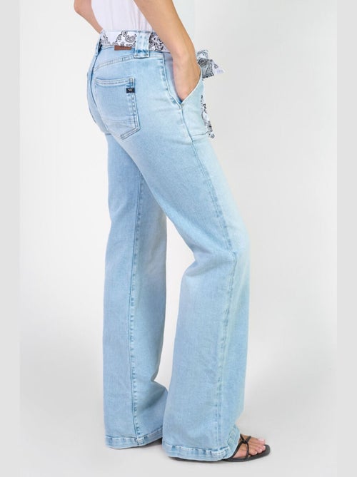 Jeans flare 'Le Temps Des Cerises' - Kiabi Jeans flare 'Le Temps Des Cerises' - Kiabi