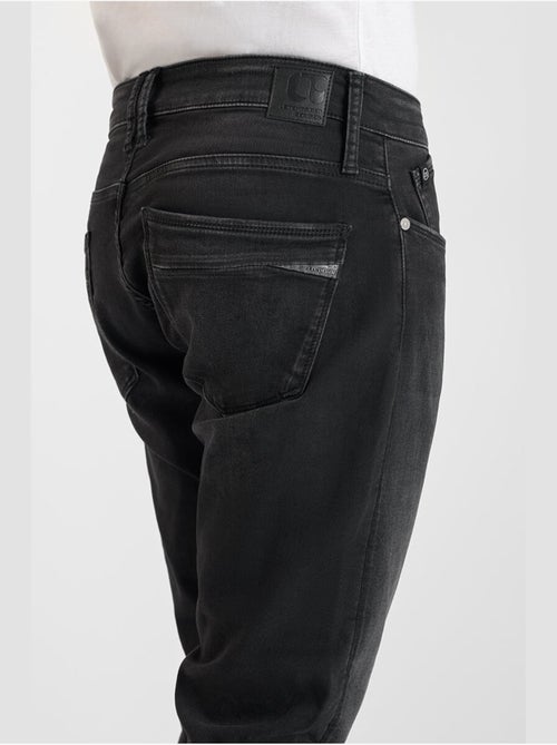 Jeans jogg 800/12 regular droite 'Le Temps Des Cerises' - Kiabi Jeans jogg 800/12 regular droite 'Le Temps Des Cerises' - Kiabi