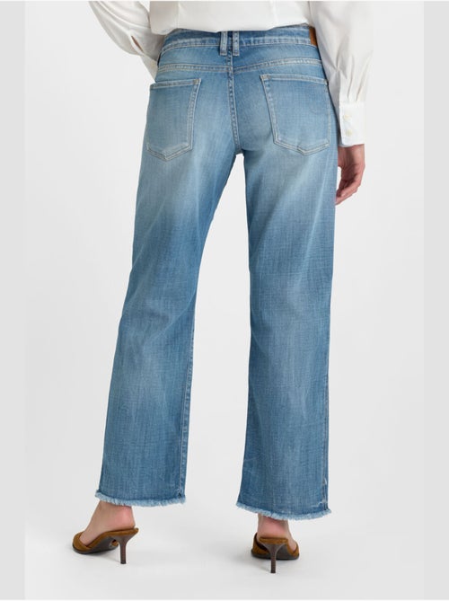 Jeans PIHLA droite 7/8ème 'Le Temps Des Cerises' - Kiabi Jeans PIHLA droite 7/8ème 'Le Temps Des Cerises' - Kiabi