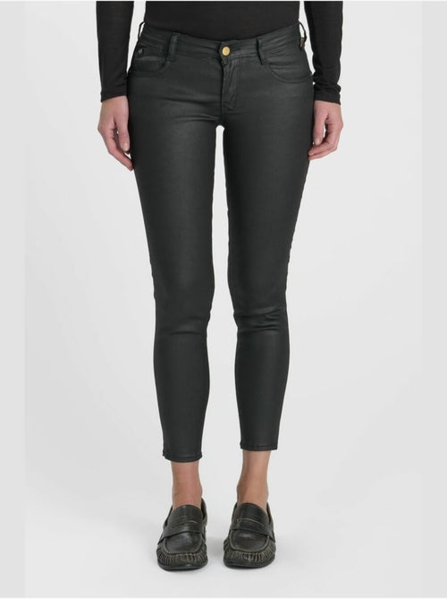 Jeans pulp push-up slim 7/8ème 'le temps des cerises' - Kiabi Jeans pulp push-up slim 7/8ème 'le temps des cerises' - Kiabi