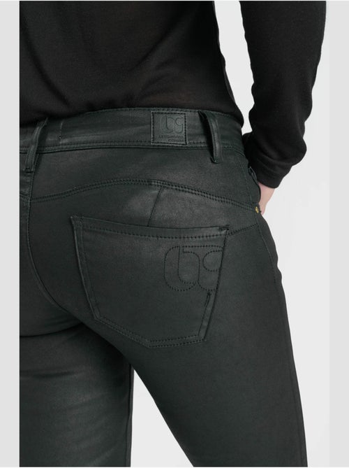 Jeans pulp push-up slim 7/8ème 'le temps des cerises' - Kiabi Jeans pulp push-up slim 7/8ème 'le temps des cerises' - Kiabi