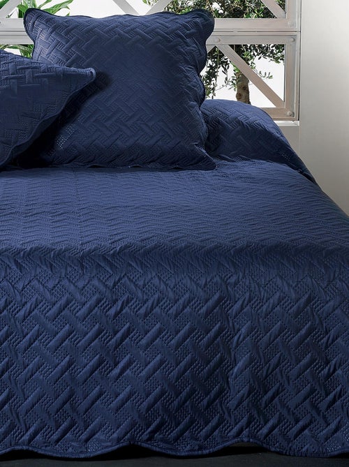 Jeté de lit aux formes géométriques surpiquées - Kiabi Jeté de lit aux formes géométriques surpiquées - Kiabi
