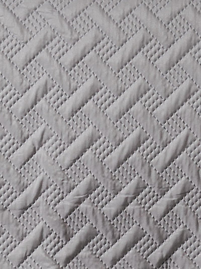 Jeté de lit aux formes géométriques surpiquées Gris clair - Kiabi